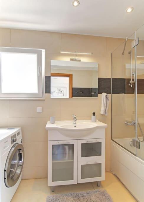 Seaside Apartment M Zaton 5 - Sea View & Parking Zewnętrze zdjęcie